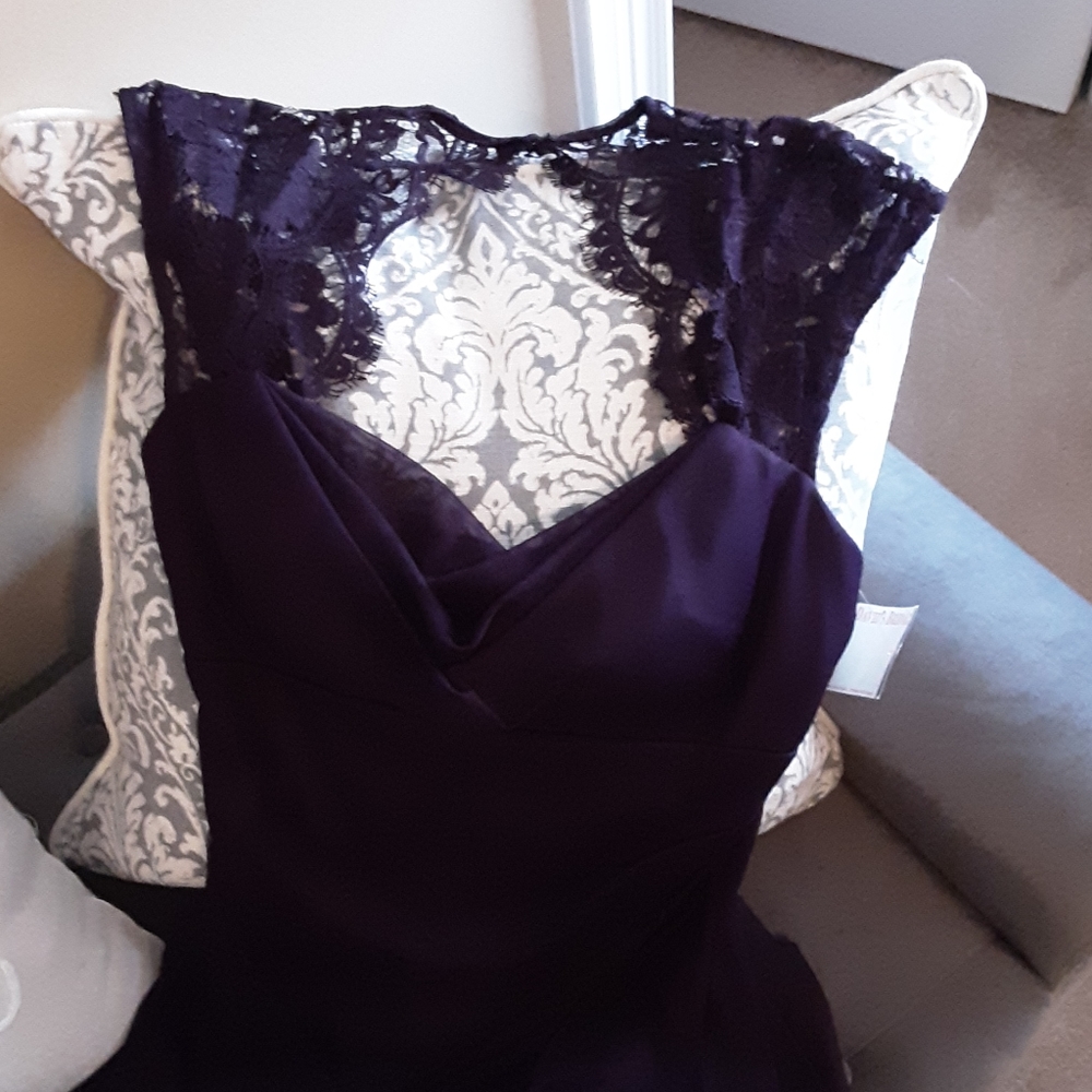 Gown - Picture 2 of 5